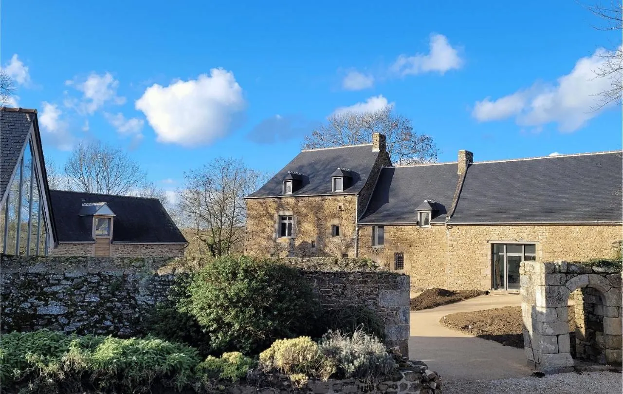 Domaine De La Falaise contacts